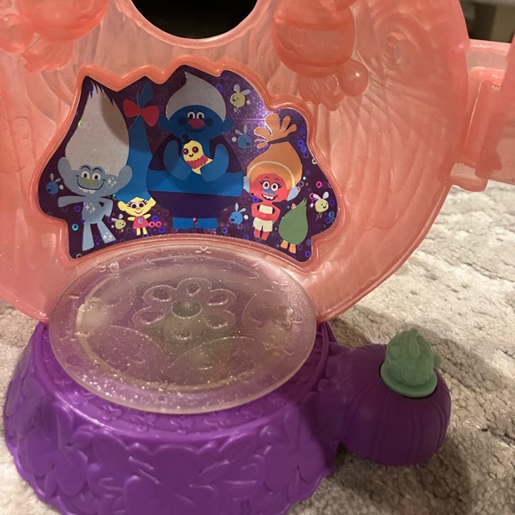 TROLLS Poppy’s coronation pod toy - Picture 4 of 9
